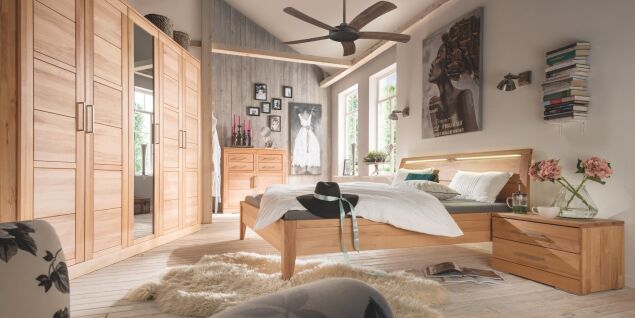 Doppelbett Rotkernbuche massiv