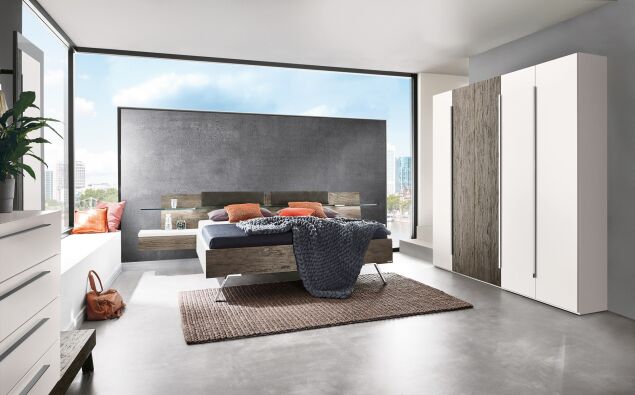 6202 Zano 5057 20 Zano 5turig web