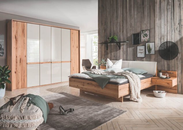 LIVORNO 02760 19 Astkernbuche Gl.Champ.DTS300cm Bett 180x200cm Naka schw. Hangepaneele red.