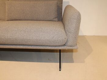 6840689e4496f2a3ab287fd3