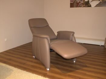 684176374496f2a3ab2932de