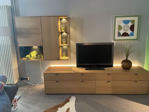 6841ad1e4496f2a3ab2960f1