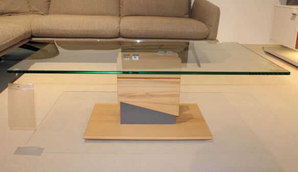 684c03e04496f2a3ab2fd2b3