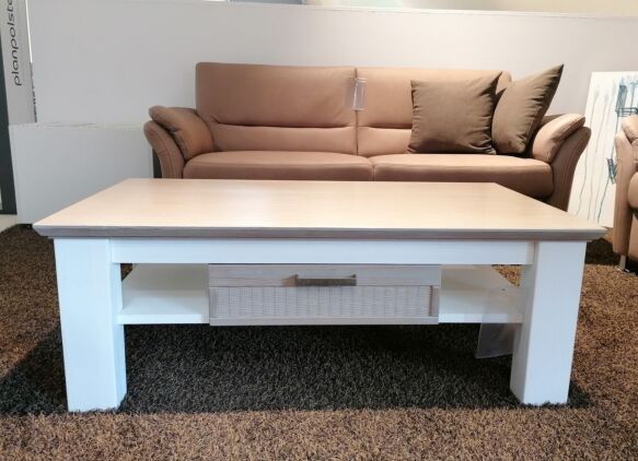 684c125f4496f2a3ab2fdec3