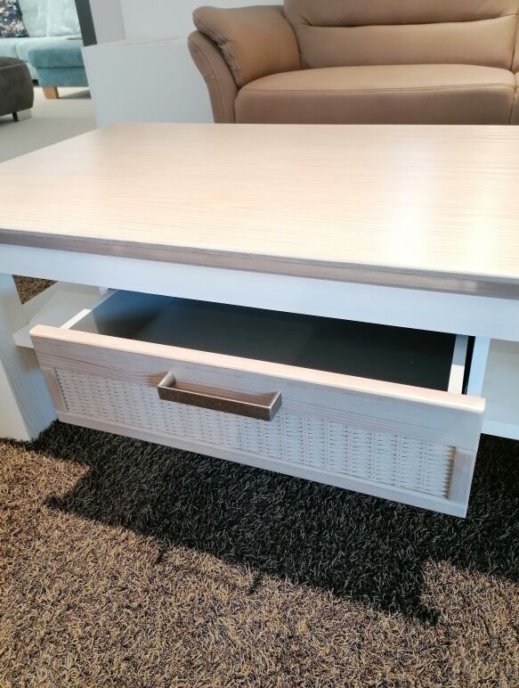 684c12604496f2a3ab2fdecf