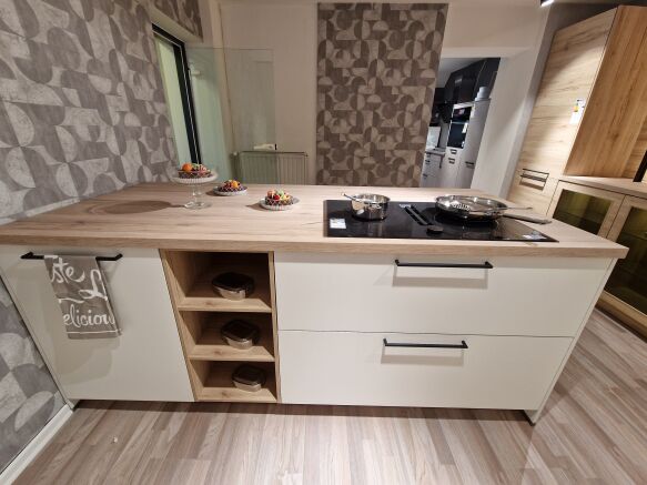 68af5382e02c662d58bfaa86