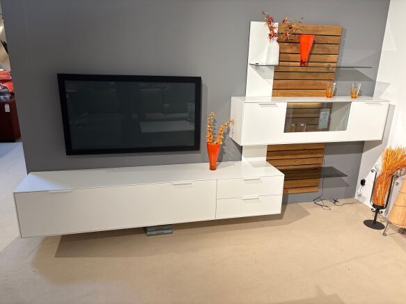 691d8fb4e02c662d58084878